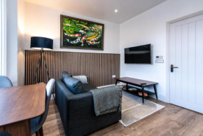 1BR Flat in Nottingham, Near Attractions & Transport